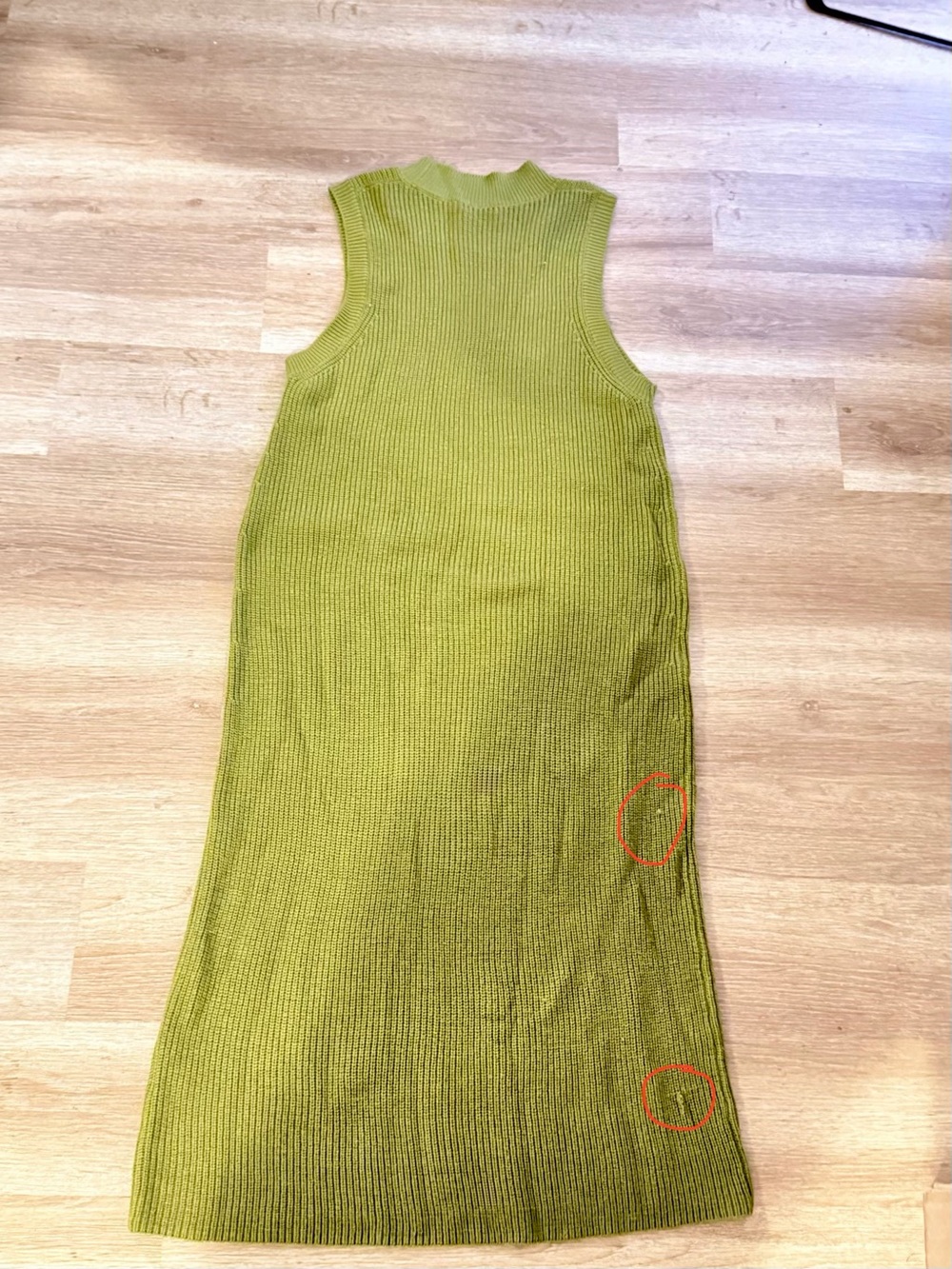 Babaton Sleeveless Ribbed Green - Picture 4 of 7